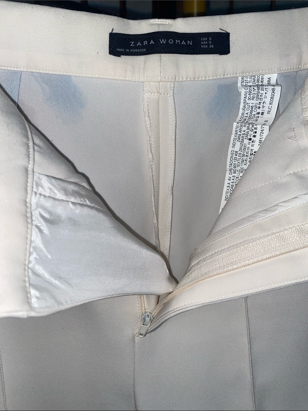 Zara Woman Cream Colored Straight-Leg Pants with Floral Side Trim - Picture 4 of 6